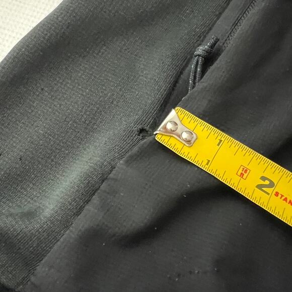 ARCTERYX Atom Light Hoody Jacket Black Women Size Large9 - Picture 9 of 16